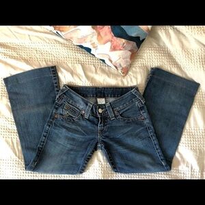 NWOT Vintage True Religion cropped dark blue jeans